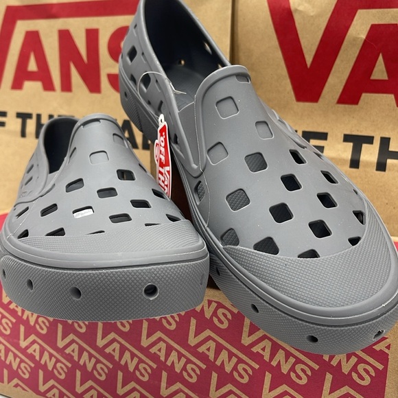 Vans WMNS Slip-On Trk Pewter
VNA5HF8PWT
Sneakers - Picture 7 of 16